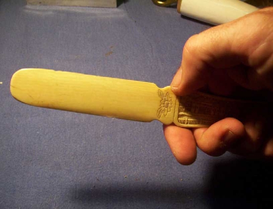 photo-027ivoryknife_0.jpg
