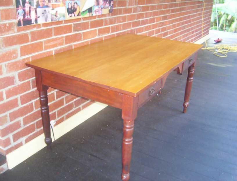 photo-108jarrah+huon_desk.jpg